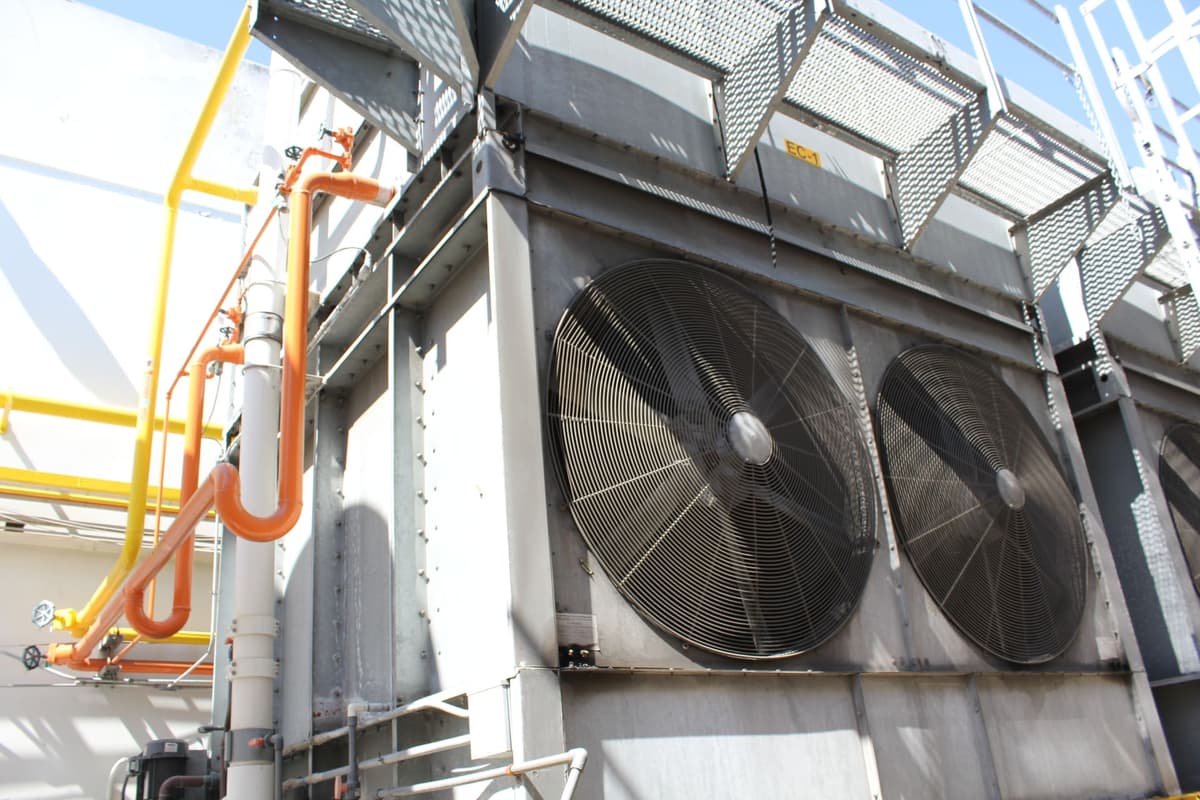 Industrial ammonia refrigeration piping